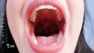 GloriyaKaily  very very weird Pvt (no nudity )