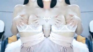 Public Stripcha video _ 公開的場合影片 6