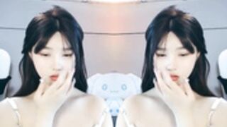 Public Stripcha video _ 公開的場合影片 6