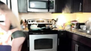 Reige cooking camshow