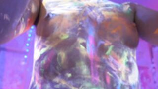 Finleyfae play with color