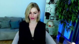 Lika_Angelika Лера Зинченко ебется с бабами и пьет мочу