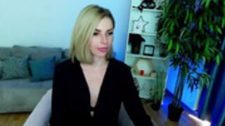 Lika_Angelika Лера Зинченко ебется с бабами и пьет мочу