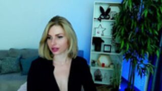 xaliceme Лера Токарска утка с Нерубайское сосет хуй