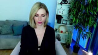xaliceme Лера Токарска утка с Нерубайское сосет хуй