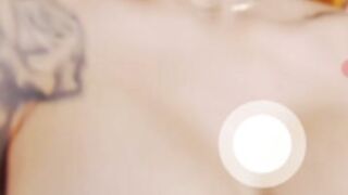 Marisadazousa LiveJasmin Model squezze boobs