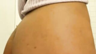 yasmineblue ass fingered hard