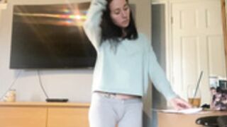 Kelly Hart Fit Mom Shows Off