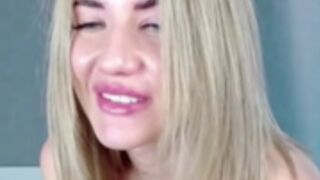 Ella__sweety dancing on bed naked nude playing pussy