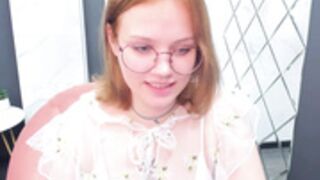 Mollymirific shows tits and licks nipples in public