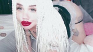 LiyaMensi 2022-08-20_19-05-54