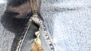 didihairypussy peeing in jeans