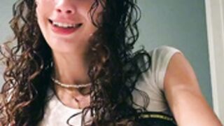 Sydney Vezina TikTok