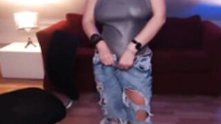 big boobs & ripped jeans 4