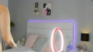 sabrinarey_-mfc-202208252128