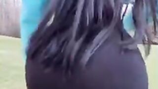 Nickiibaby ass clapping 1