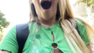 amandateasingg_ pour ???????? on boobs