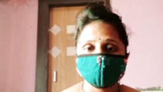 Indian tina bhabi teasing her body show