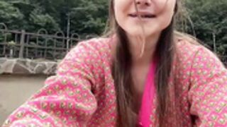 girl cams in public park