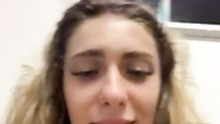 MariiD dildo in pussy and vibrating clit beautiful girl