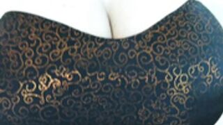 Chelsea charms in black