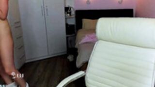 your_kat is about to turn 30, still looks early 20s