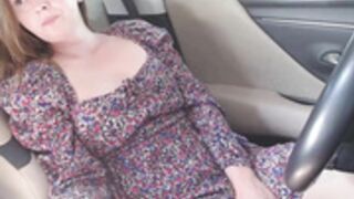 Juicy_peach88 naked rub pussy in car