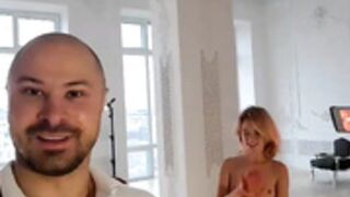 Marta Gromova showing herself