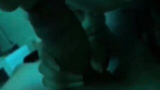 chik.plasticc haciendo un oral.