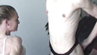 anorexic Ilona & Michelle 8t00600