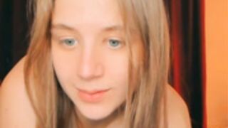 Alexispeach masturbation
