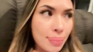 Anacarrera - Fingering and squirting in the kitchen