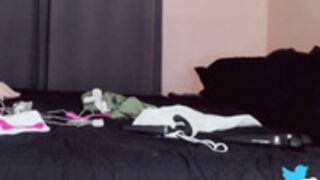 Hollyextra standing squirt in ticket show 22-07-2022