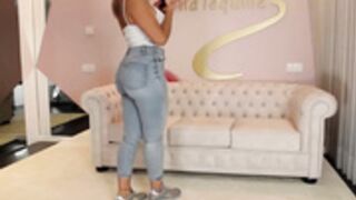 wildtequilla incredible body in jean