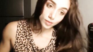 beautiful fit lady on cam