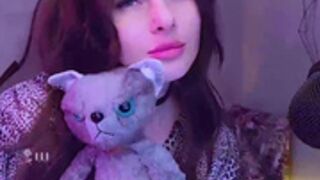 LiluDallass cute old gurl and her evil doll