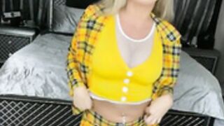 sexxiebebe23 Kalee Carroll yellow twerk