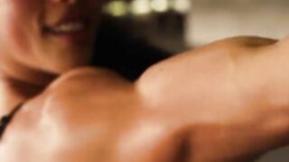 incredible muscle girl