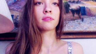 _demi_dee_  suck nipples