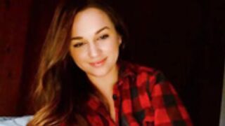 Hot Canadian Loves Wood