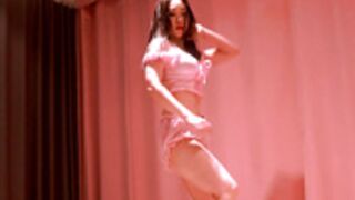 Ari cookie twerk dance