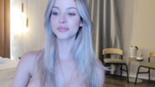 KimTylor_ - MyFreeCams 2022-10-01 22_30