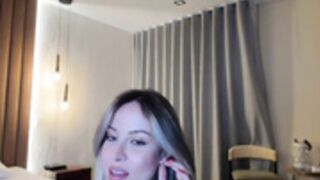 KimTylor_ 2022-10-02