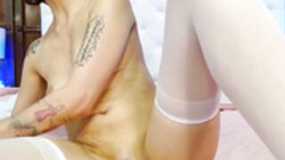 Lisa_Petite - Rubb wet pussy 19.09.2022