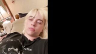 Billie Eilish shakes her titty