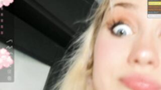 Mxxnsxsul- Luna flashing pussy 2 on 28 Sep 2022