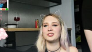 Mxxnsxsul- Luna flashing pussy 2 on 28 Sep 2022