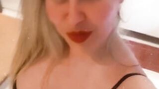 Blonde 247