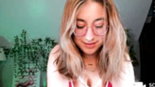 Laureleren / Scallymirana (4) ASS TEASE