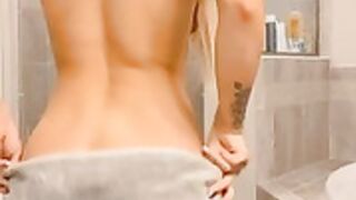 Brittfit onlyfans , sexy bitch